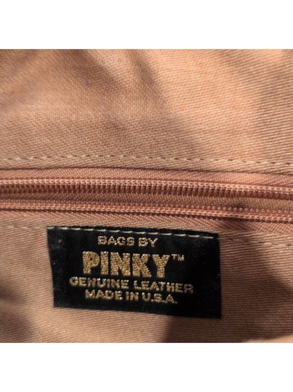 Vintage Pinky Bag Genuine Leather, Silver Textured, Zipper On Top, Many Pockets - Picture 3 of 5